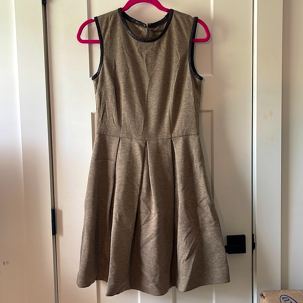 Taylor brown dress